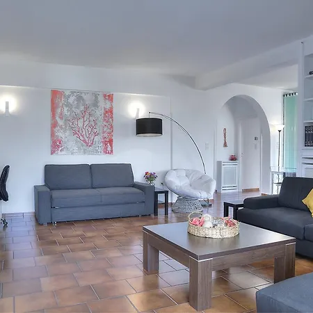 Apartment Glyfada Riviera *